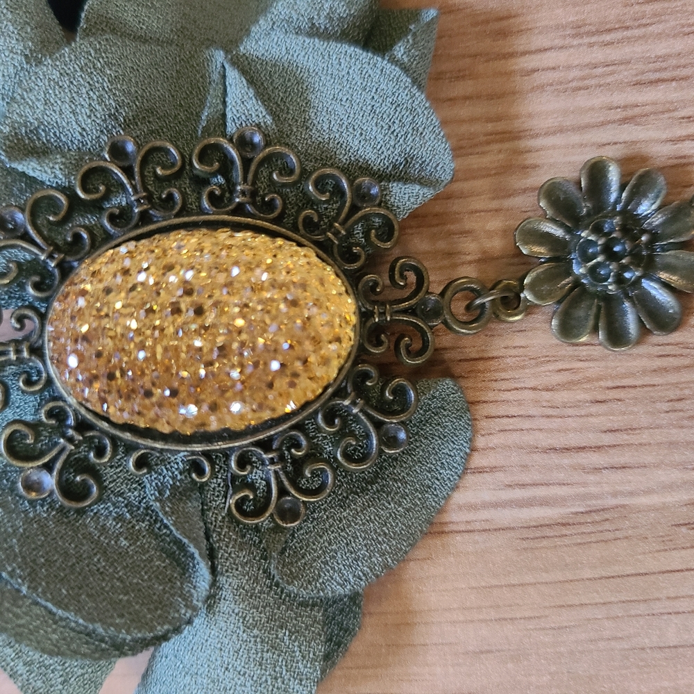 🌟 4/$20 Victorian Inspired Bracelet and Ring - Picture 2 of 6